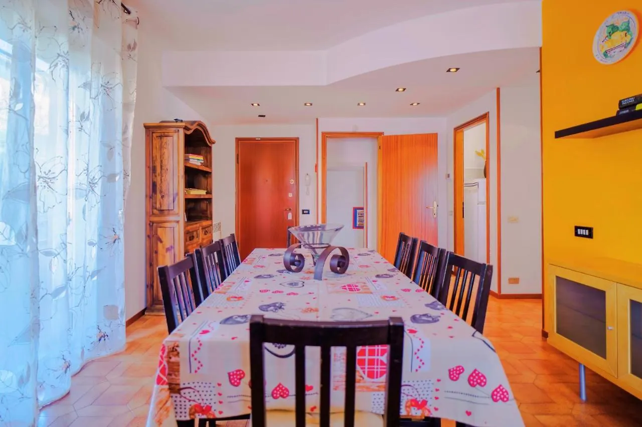 La Casa Nel Sole Apartment Grandate Italy