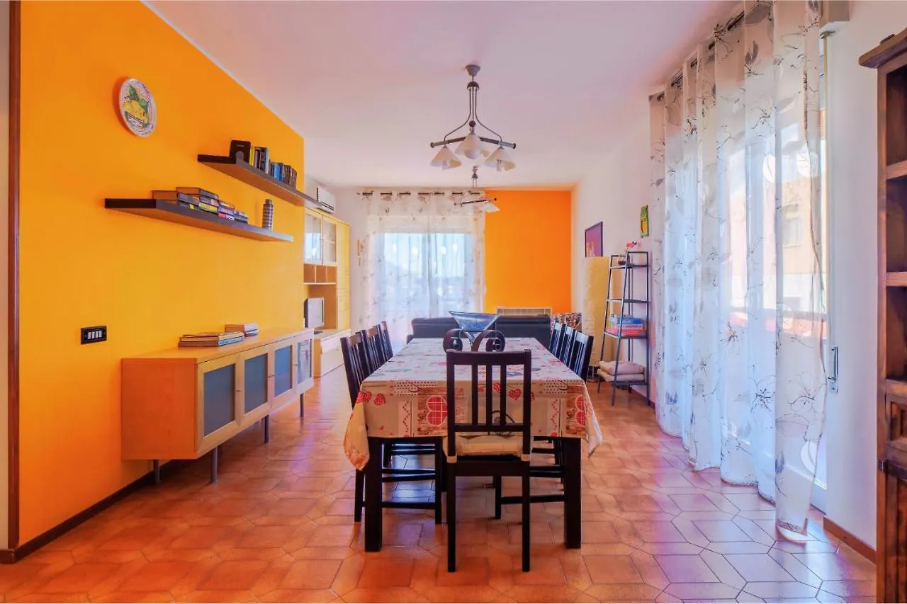 La Casa Nel Sole Apartment Grandate