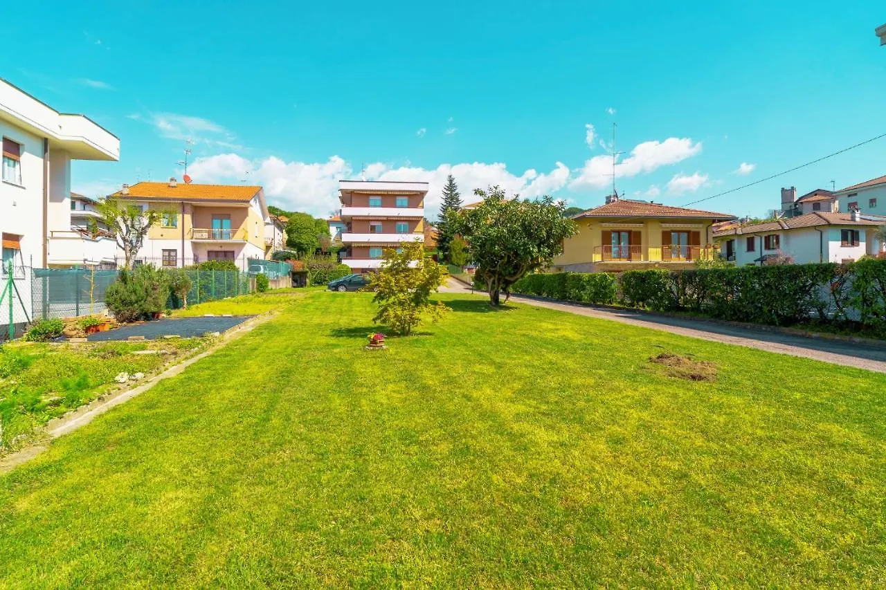 La Casa Nel Sole Apartment Grandate 0*,