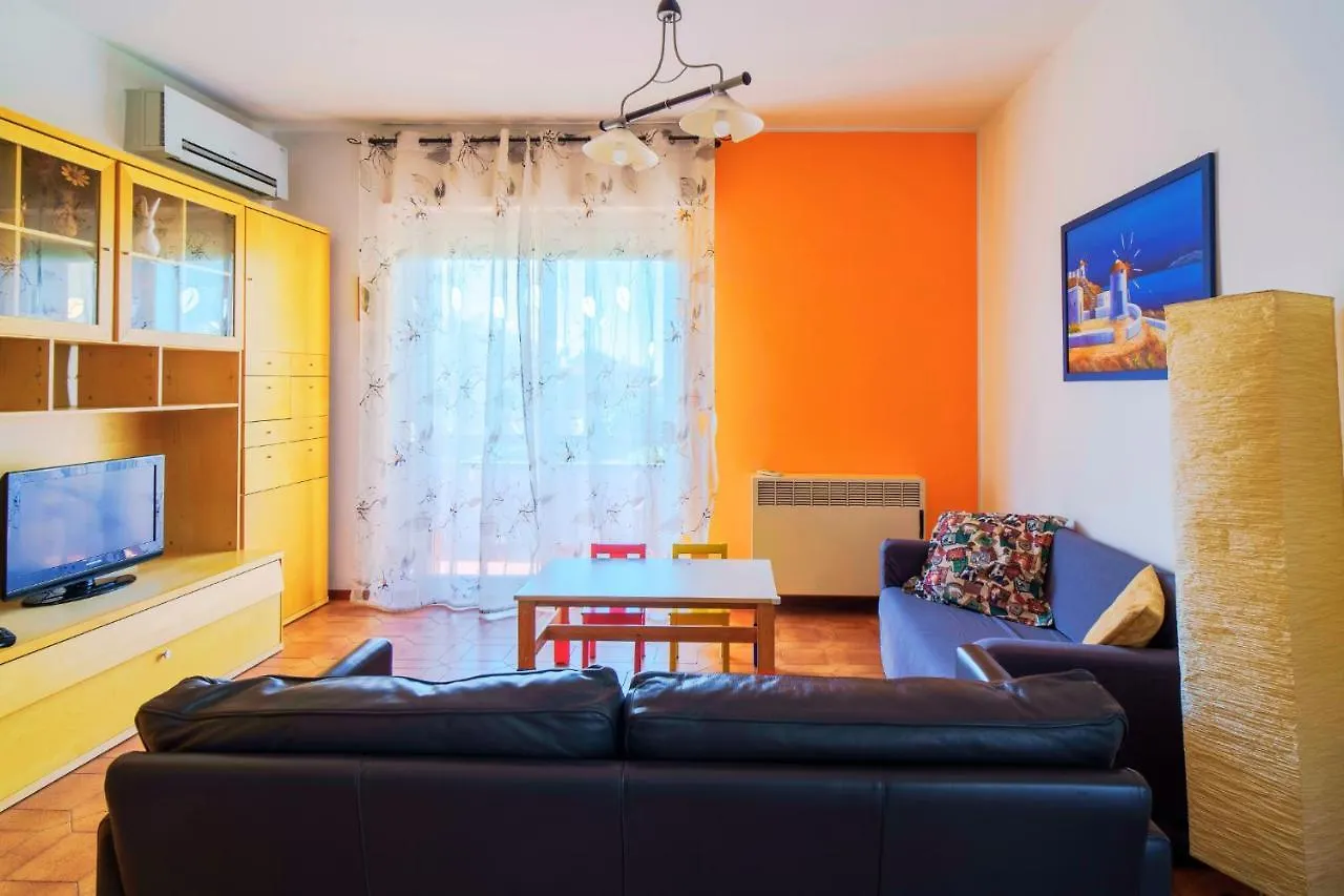 La Casa Nel Sole Apartment Grandate Italy
